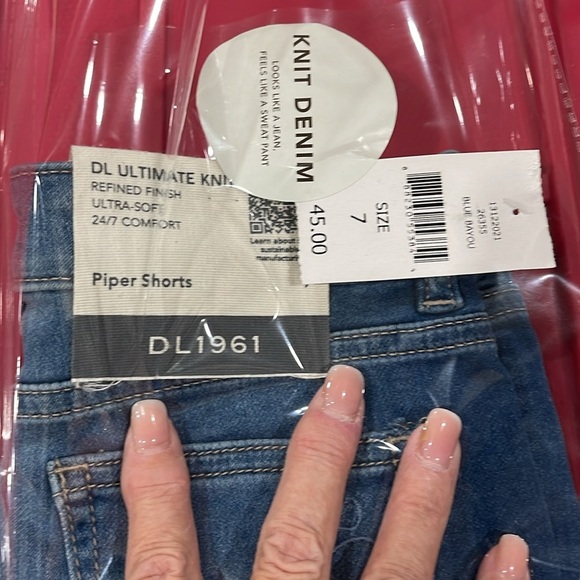 Girls denim shorts size 7 NWT - Picture 6 of 6